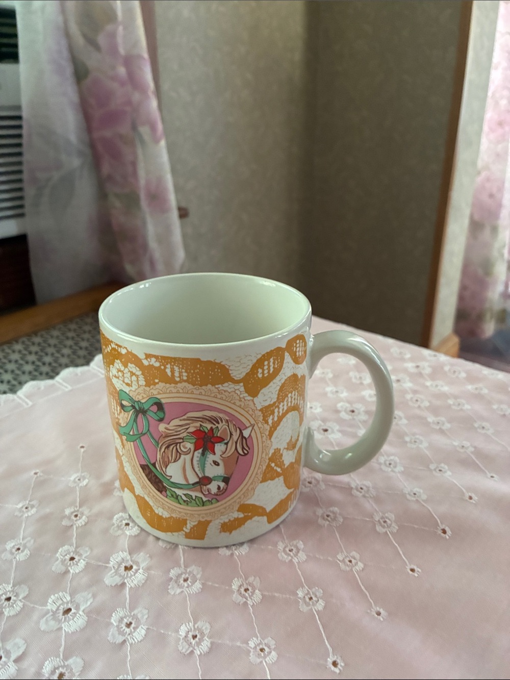 White Ceramic Horse Accent Mug with Gold Pattern